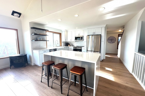 Frigorífic, microones, forn i placa de cuina