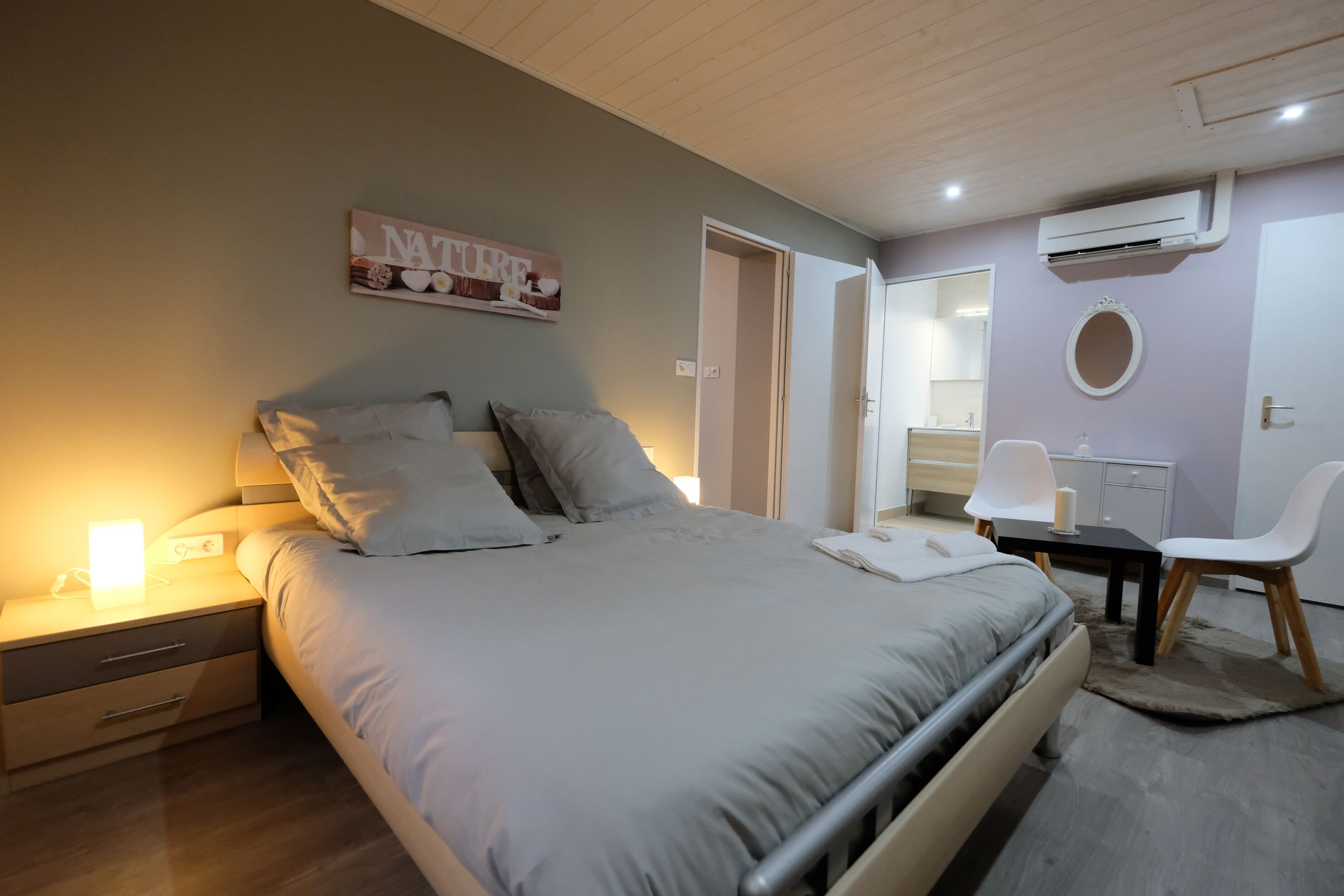 2 bedrooms, iron/ironing board, travel cot, free WiFi