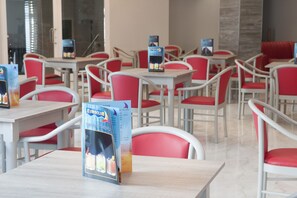 Daily buffet breakfast (EUR 7.50 per person)