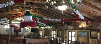 Hotel J&E by Serranillo