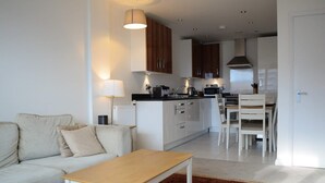 Apartment (1 Bedroom) | Living room - Flawless Apartment in Notting Hill (London)