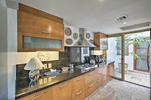 冰箱、微波炉、炉灶、洗碗机