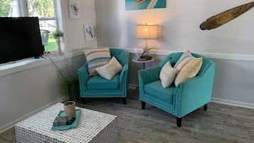 Älytelevisio, takka, videopelejä, leluja