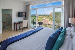 3 bedrooms, in-room safe, iron/ironing board, free WiFi - Designer Decorated! 3 Bedroom with Ocean View! Adults Only. (Playa Hermosa)