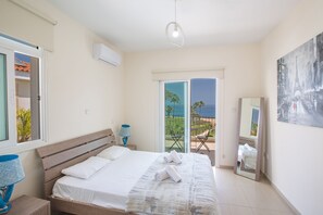 4 Schlafzimmer, Zimmersafe, Bügeleisen/Bügelbrett, Reisekinderbett