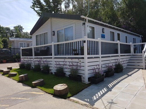 Large luxury lodge available to rent 