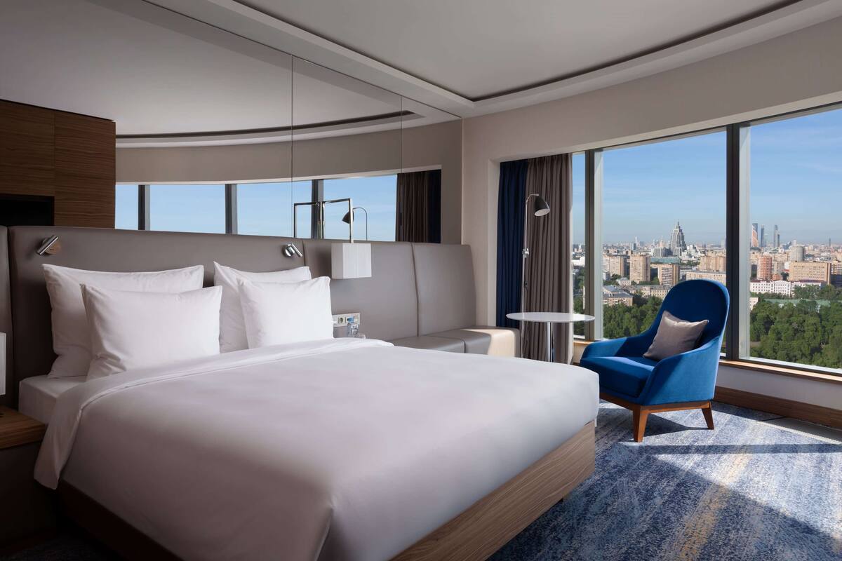 Suite, 1 Bedroom | 1 bilik tidur, peralatan tempat tidur hipoalergenik, bar mini