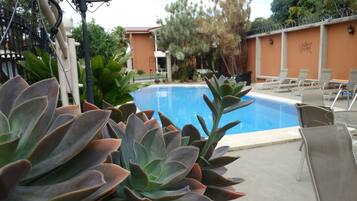Piscina a l'aire lliure
