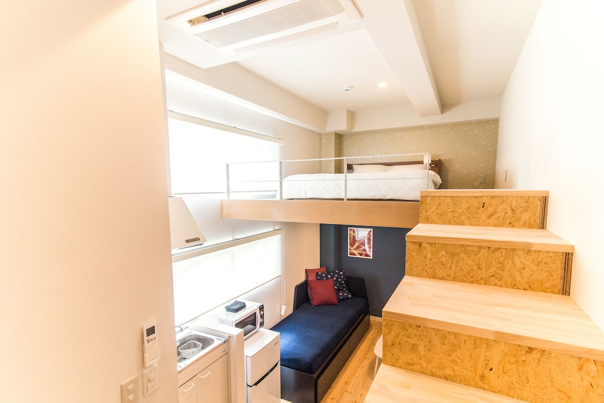 1 bedroom, individually decorated, individually furnished, soundproofing