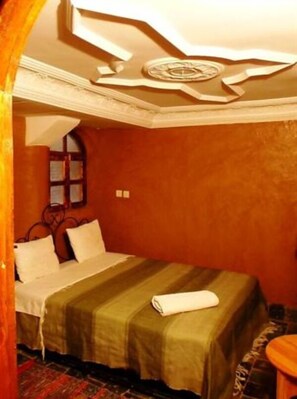 Kamer, 1 twee- of 2 eenpersoonsbedden | Een strijkplank/strijkijzer, gratis wifi, beddengoed