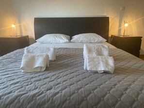 2 Schlafzimmer, Bügeleisen/Bügelbrett, kostenloses WLAN, Bettwäsche