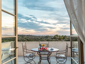 Outdoor dining - Villa Salamandra with pool for 8 people, Santanyi (Es Llombards)