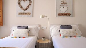 2 bedrooms, iron/ironing board, internet, bed sheets - Casa Antonio Sea View with Pool and Terrace (Cala Llombards)