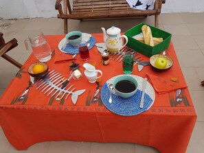 Petit déjeuner continental compris tous les jours
