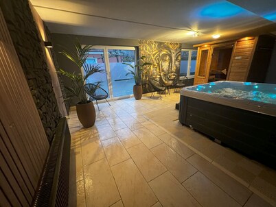 Holiday house XXL for 24 people with cinema, wellness, bar, 12 bedrooms and 10 bathrooms