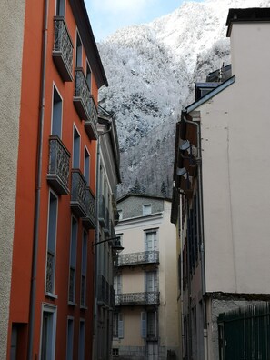 Exterior - Magnifique Appartement 3 étoiles 6-8 Personnes Hyper Centre vue exceptionnelle (Cauterets)