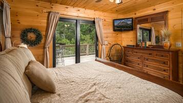 5 quartos, ferros/tábuas de passar roupa, berço de viagem