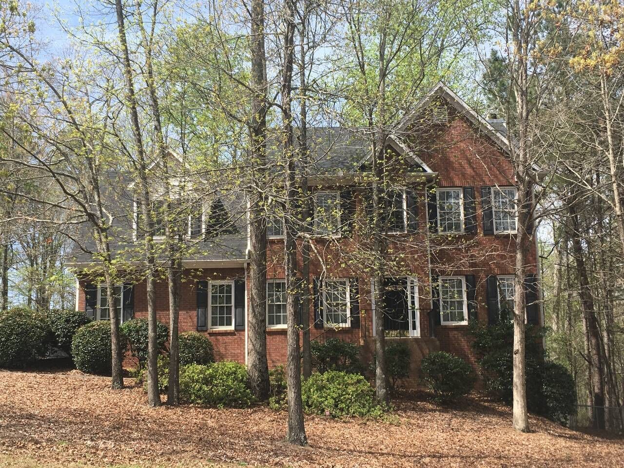 Traditional House, Historic Cartersville - 4 Bedrooms - 8 Guests - Entire Place