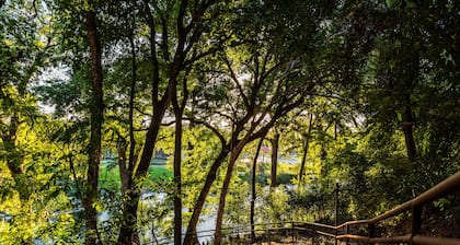 Gruene River Hotel & Retreat