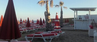 Waterfront ...!!! 50m from the beach