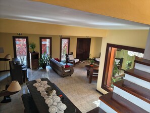 Interior - Cozy house in Ubatuba, 1500m from the waterfront near the best beaches, pet friendly. (Ubatuba)