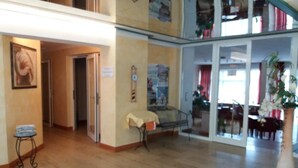 Unclassified image, 4 of 26, button - Haus Berlin (Bad Fuessing)