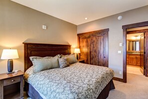 2 chambres, fer et planche à repasser, accès au Wi-Fi (inclus)