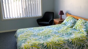 3 bedrooms, Internet - 5-4 Waratah Lane - Prime Position in The Heart of Evans Head (EVANS HEAD)