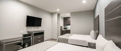 Suite, 2 Queen Beds, Non Smoking, Kitchenette | Room amenity