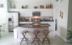 Standard House, 3 Bedrooms, Non Smoking | Private kitchen | Full-size fridge, microwave, oven, stovetop - Davenport Area Pool Homes by ORB (Davenport)