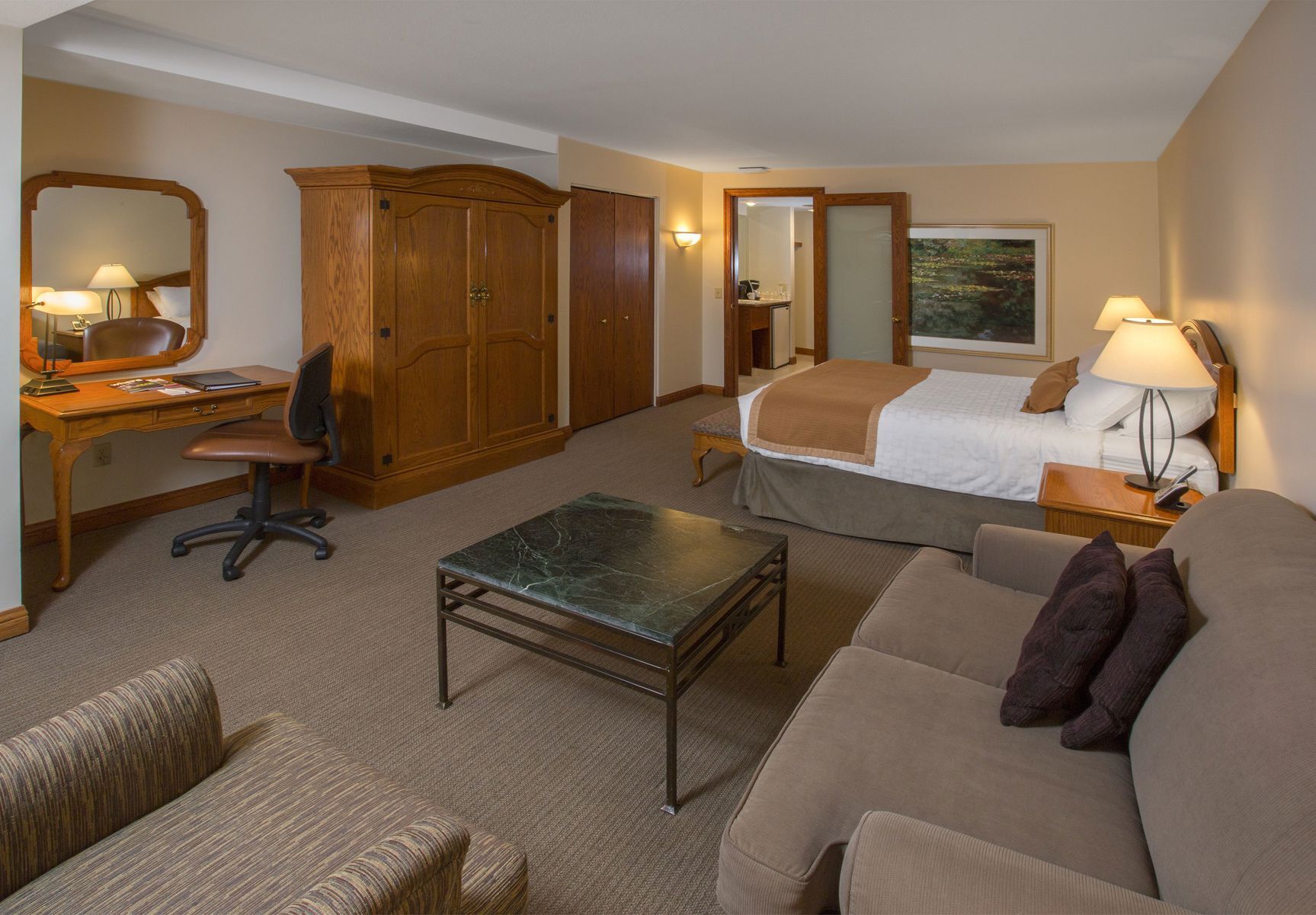 客房内保险箱、熨斗/熨衣板、旅行婴儿床、免费 WiFi