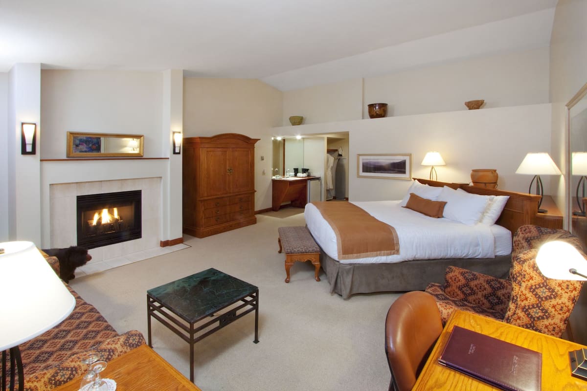 Két bảo mật tại phòng, bàn ủi/dụng cụ ủi quần áo, nôi/cũi di động