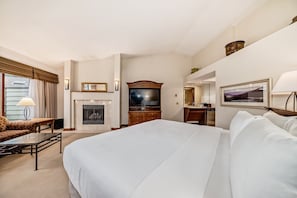 Executive Room, 1 King Bed,  No AC - fans provided | In-room safe, iron/ironing board, free WiFi, bed sheets