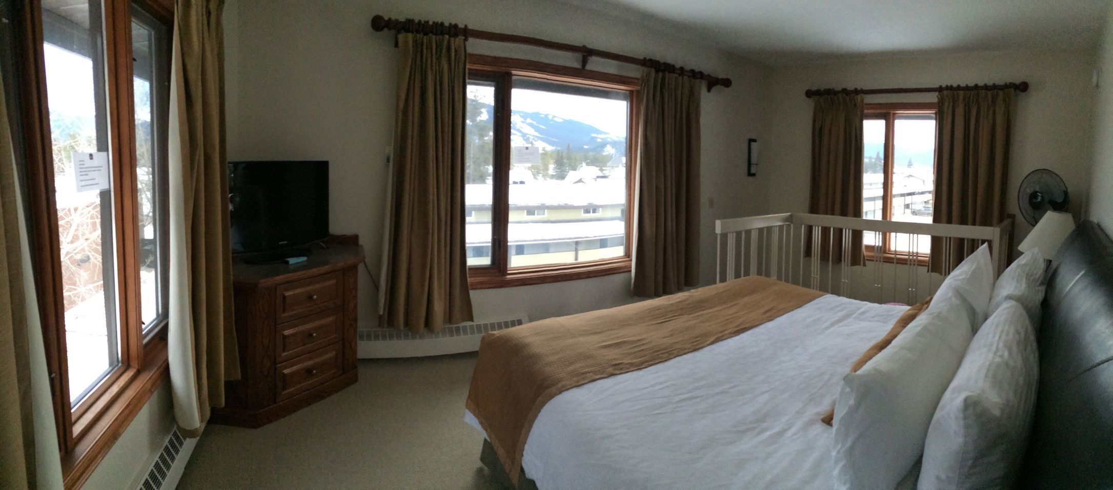 客房内保险箱、熨斗/熨衣板、旅行婴儿床、免费 WiFi