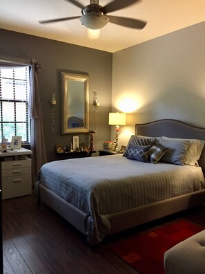 3 bedrooms, desk, iron/ironing board, WiFi
