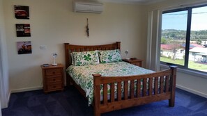 3 bedrooms, iron/ironing board