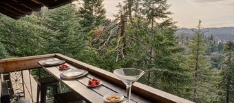 The Castle | Majestic Lake View | Soak