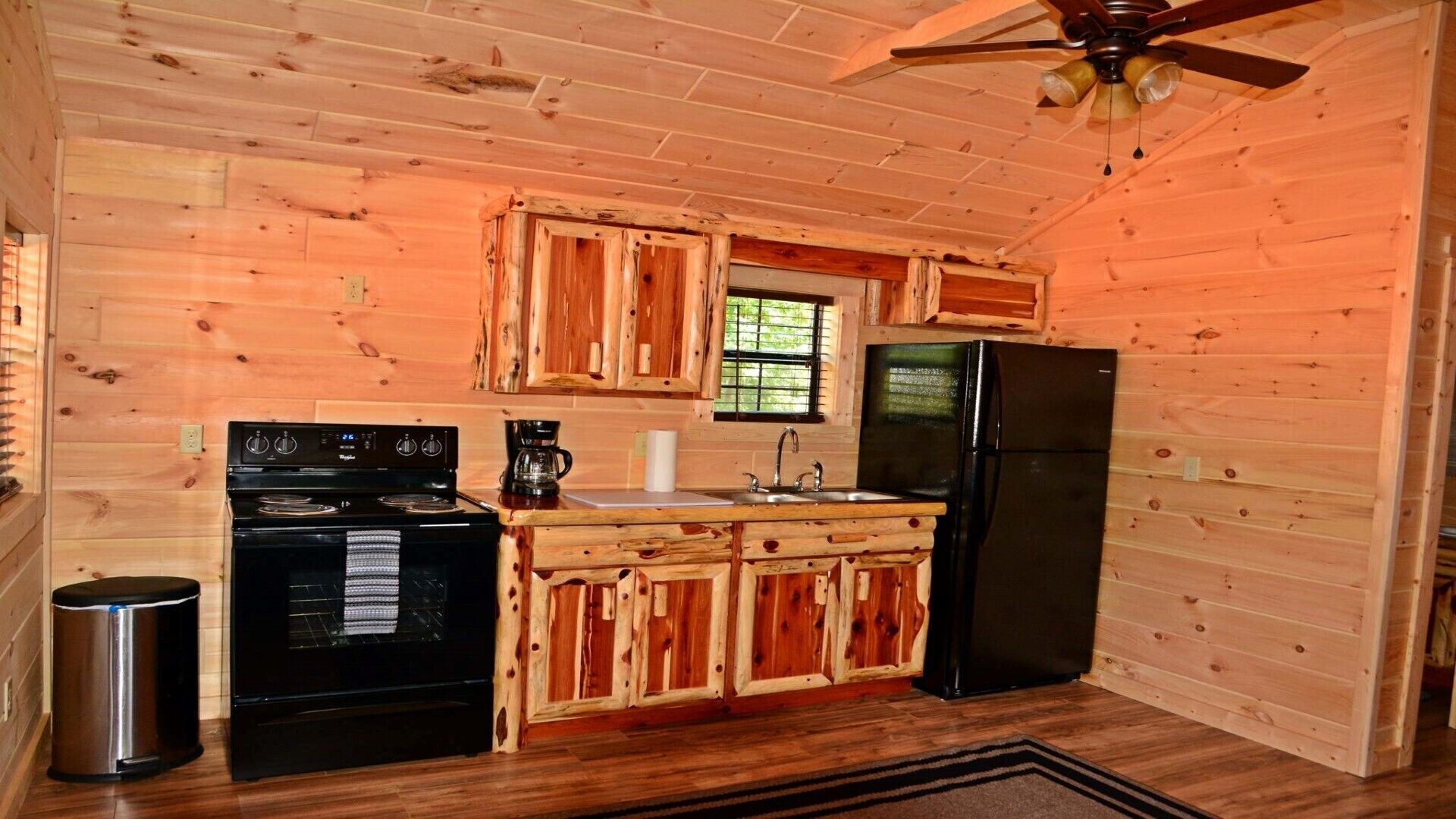 17 Best PetFriendly Cabins Near Kentucky Lake, USA Updated 2024 Trip101
