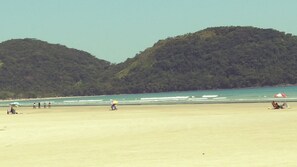 Beach - House on the North Coast Boraceia Beach (Season and Weekends) (Sao sebastiao)