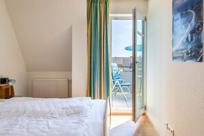 2 Schlafzimmer, Reisekinderbett, WLAN, Bettwäsche