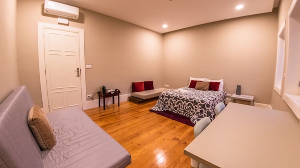 Desk, free WiFi, bed sheets