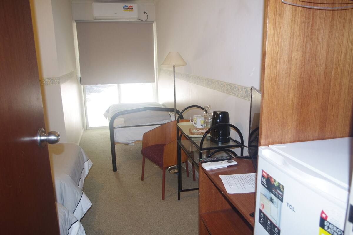 Chambre triple de base | Accès au Wi-Fi (inclus), literie fournie