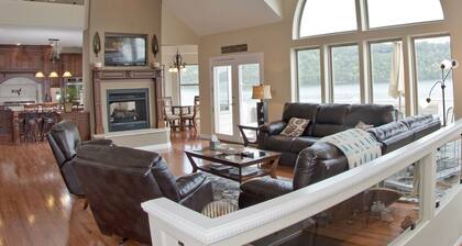 Luxurious 5 bedroom, 5+ baths, gourmet kitchen, great location