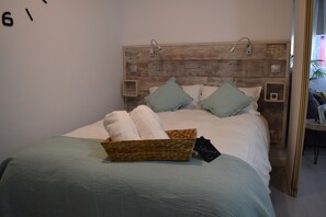 1 Schlafzimmer, Bügeleisen/Bügelbrett, kostenloses WLAN, Bettwäsche
