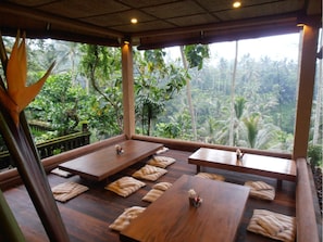 Outdoor dining - beautiful seperate bungalows in the heart of the rainforest (bali)