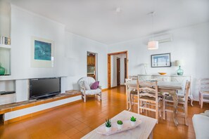 TV, DVD player - BON DIA Ref. CS17 (Cala Sant Vicenç)