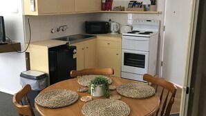 Leilighet, 2 soverom | Spiseområde på rommet