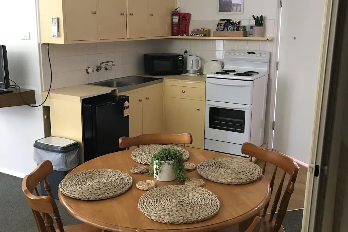 Leilighet, 2 soverom | Spiseområde på rommet
