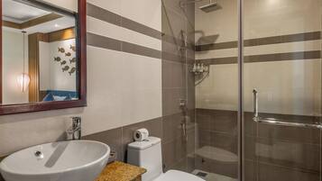 Superior Double Room | Bathroom | Shower, rainfall showerhead, designer toiletries, hair dryer