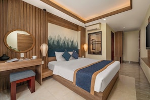 Deluxe Double Hoi An, City View | Minibar, in-room safe, individually furnished, laptop workspace - Southern Hotel Hoi An (Da Nang)